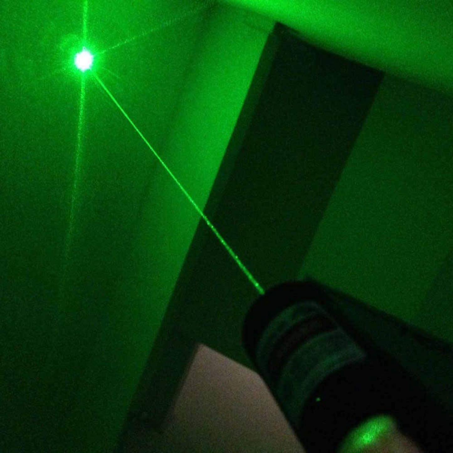 Green Laser Pointer Pen with Star Cap