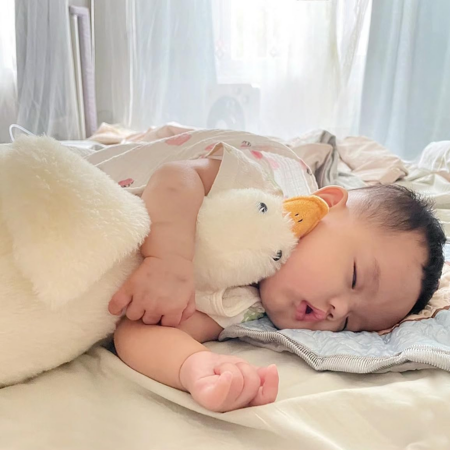 Premium Cute Goose Plush Toy – Soft & Huggable Stuffed Animal for Kids & Gifts